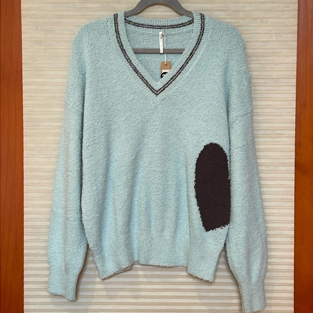 NWT hello nite blue/
Seaside/truffle sweater size Small & Med available